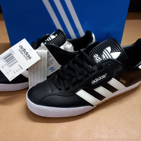 BOXED PAIR OF ADIDAS SAMBA SUPER TRAINERS - UK 9.5