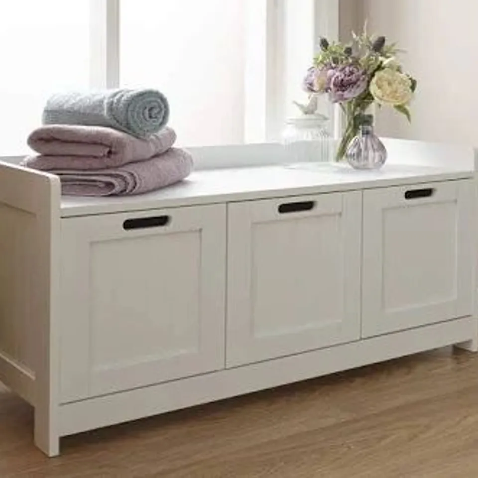 BOXED COLONIAL 3 DOOR STORAGE UNIT - WHITE (1 BOX)