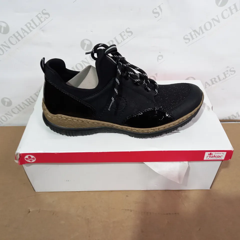 BOXED PAIR OF RIEKER SHOES - SIZE 40