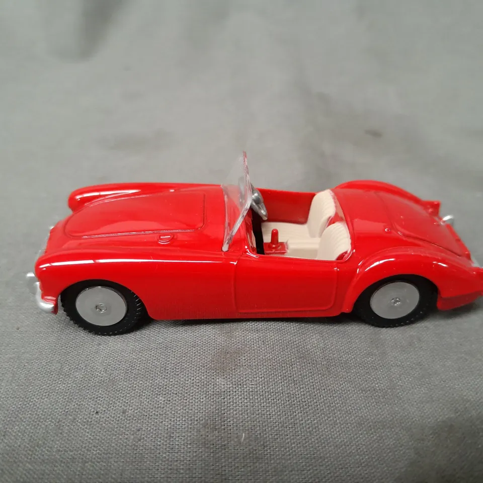 CORGI TOYS - 302 - M.G.A SPORTS CAR