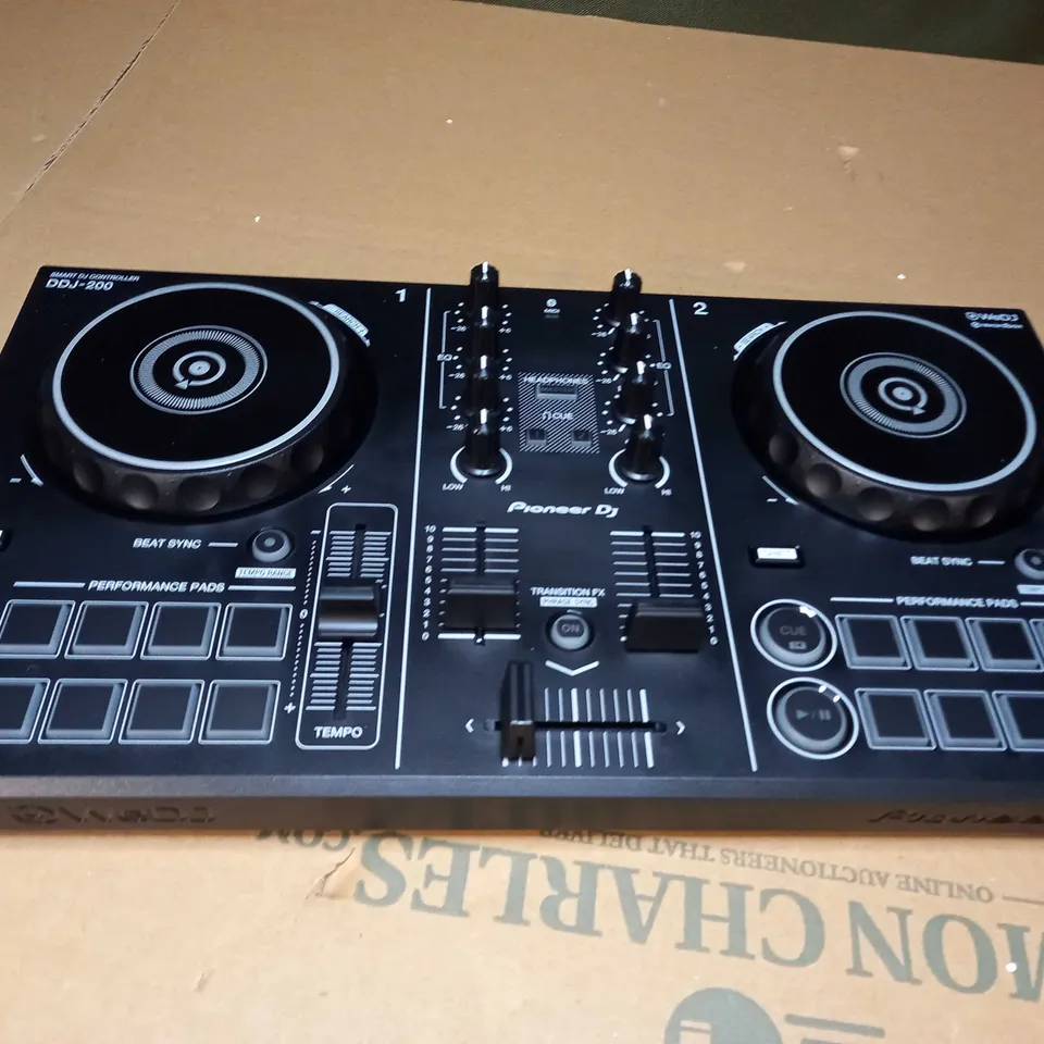 PIONEER DJ SMART DJ CONTROLLER