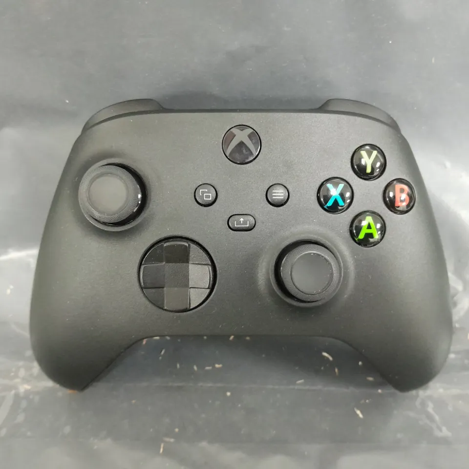 BOXED MICROSOFT XBOX WIRELESS CONTROLLER - CARBON BLACK