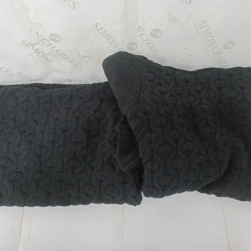 2 NINA LEONARD CHENILLE KNIT JUMPER IN BLACK TO INCLUDE SIZE M, S