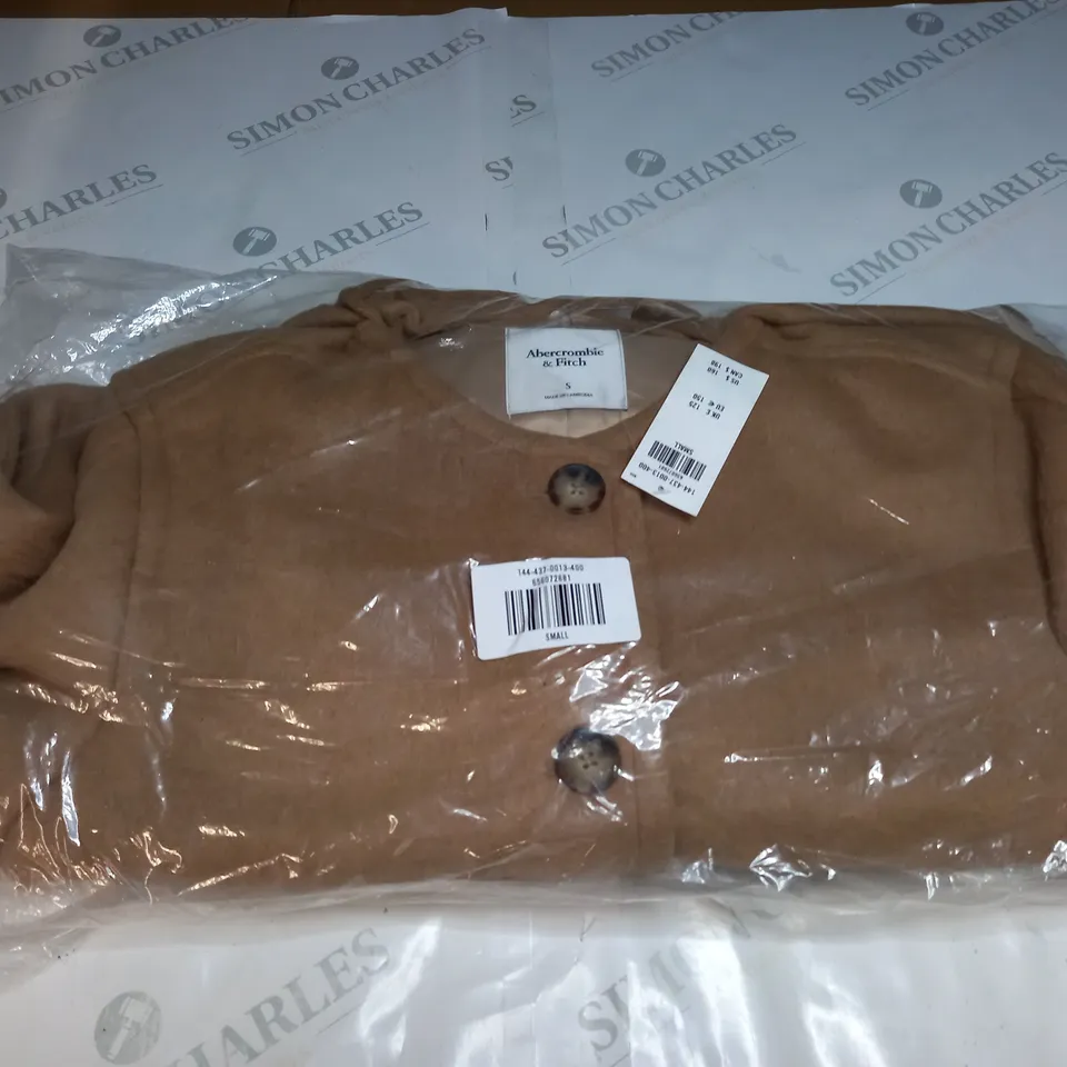 SEALED ABERCROMBIE AND FITCH BUTTONED COAT SIZE S