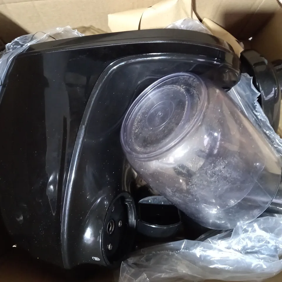 PICBERN JUICER MACHINE