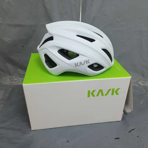 BOXED KASK MOJITO 3 CYCLING HELMET WHITE MATT IN LARGE