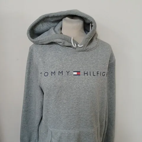 TOMMY HILFIGER SLOGAN HOODIE SIZE S
