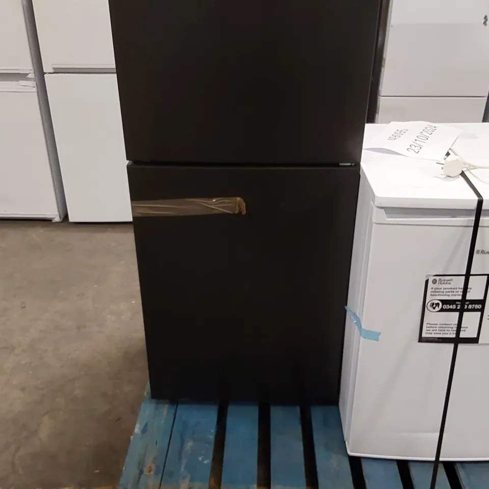HOOVER HOCE3T618FBK 342 LITRE 60/40 FREESTANDING FRIDGE FREEZER BLACK - UNPROCESSED RAW RETURN