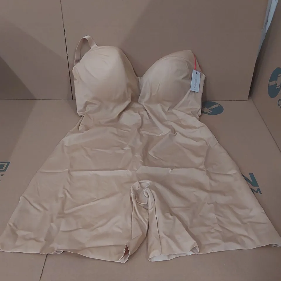 BOX CONTAINING APPROXIMATELY 10x BRAND NEW MAGISCULPT ALMOND BODYSUITS - SIZE 40F