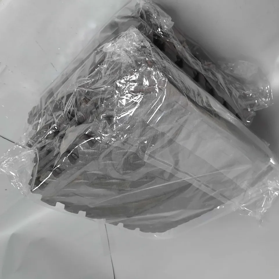 TWO PACKS OF 10 PIECE FLOOR TILES