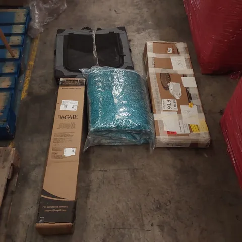 PALLET OF ASSORTED ITEMS INCLUDING: MINI TRAMPOLINE, ADJUSTABLE BADMINTON RACKET, AREA RUG, FOLDING PET CRATE ECT