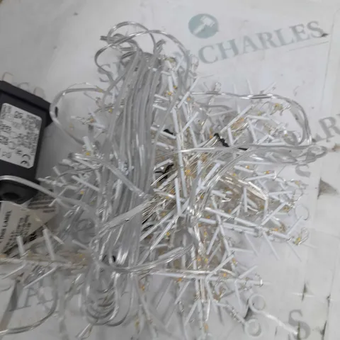 WARM WHITE SNOWFLAKE CURTAIN LIGHT