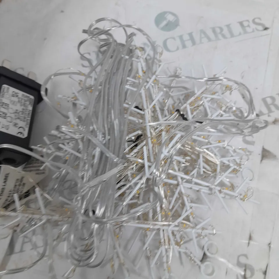 WARM WHITE SNOWFLAKE CURTAIN LIGHT RRP £29.99