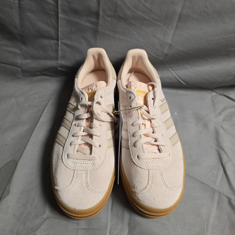 BOXED PAIRO OF ADIDAS GAZELLE WOMEN'S SNEAKERS – PINK SUEDE, GUM SOLE - UK SIZE 5
