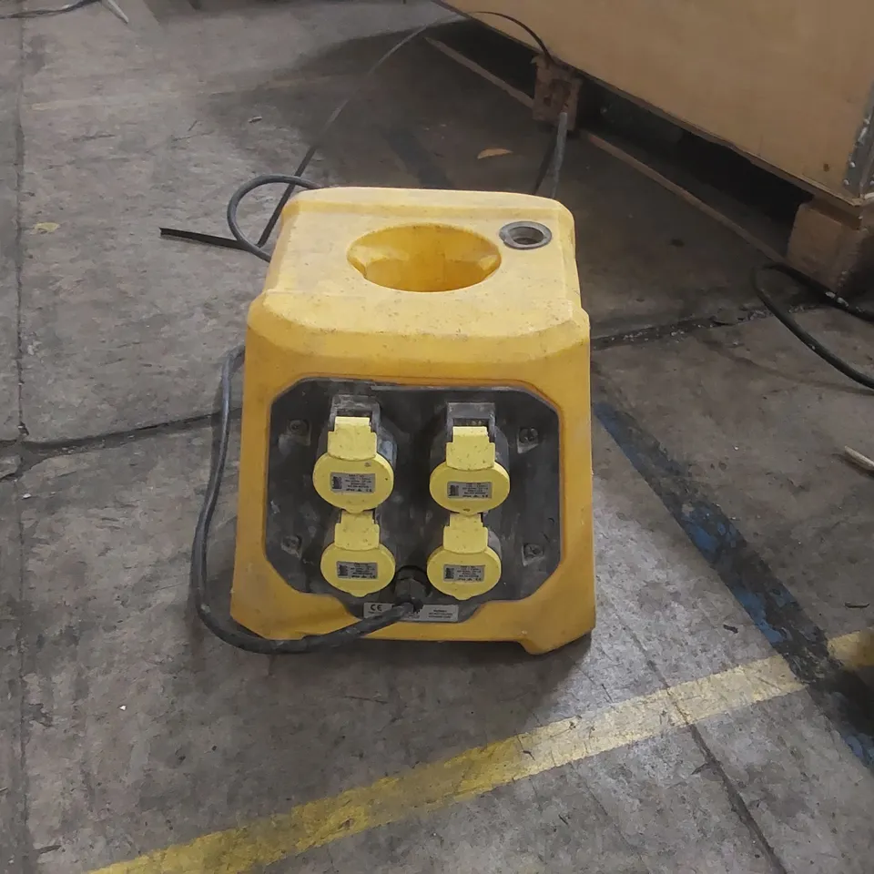 DEFENDER UPLIGHT V3 MULTI SOCKET BASE