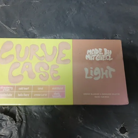 SEALED MADE BY MITCHELL CURVE CASE CREAM BLUSHER/BRONZER PALETTE - LIGHT