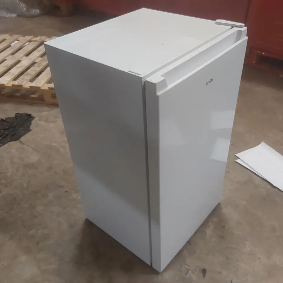 LOGIK LUL48W23 UNDERCOUNTER FRIDGE - WHITE