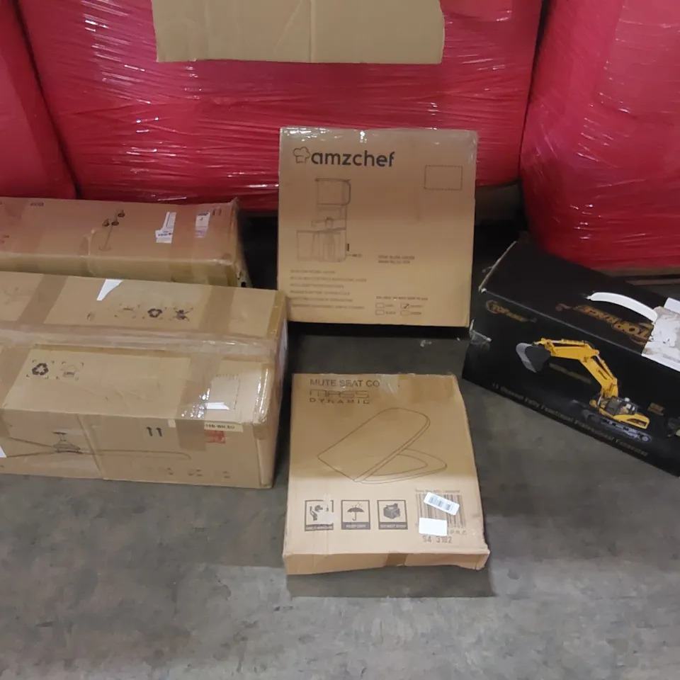 PALLET CONTAINING ASSORTED CONSUMER PRODUCTS TO INCLUDE: CEILING FAN, LAMP, MASTICATING JUICER, TOY EXCAVATOR, TOILET SEAT ECT