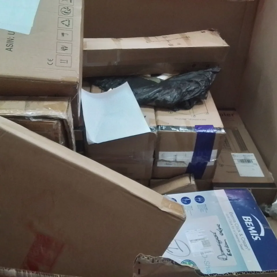 PALLET CONTAINING A LARGE QUANTITY OF AIR COOLERS 