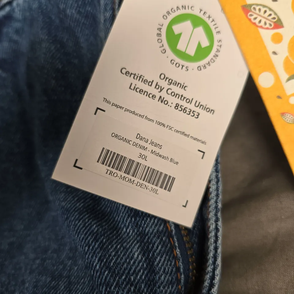 LUCY & YAK DANA JEANS – ORGANIC DENIM, MIDWASH BLUE, W30/L