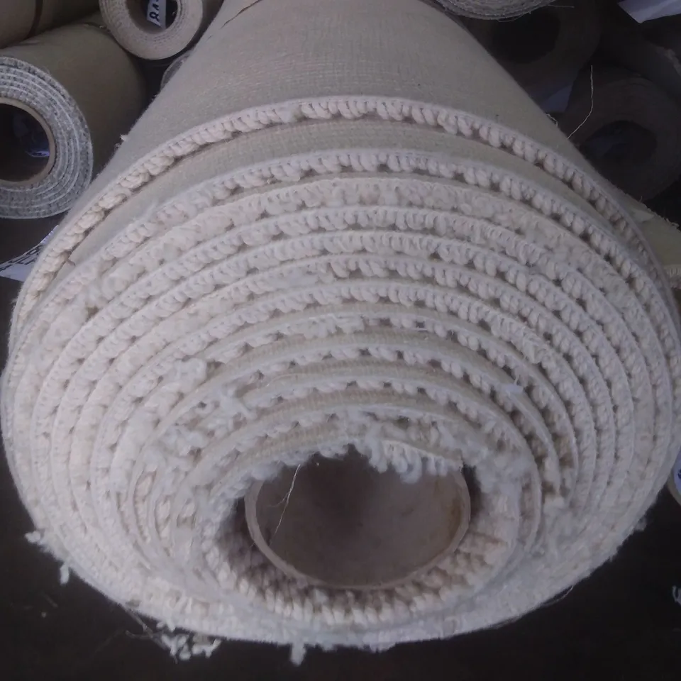 ROLL OF QUALITY FOUR SEASONS PEREGRINE6 CARPET 5×9.33M