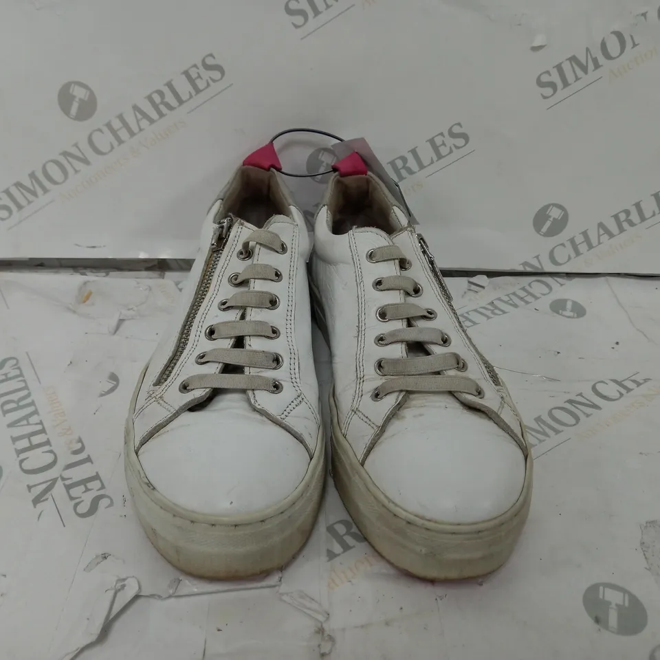 RUTH LANGFORD ZIP TRAINER SIZE 5