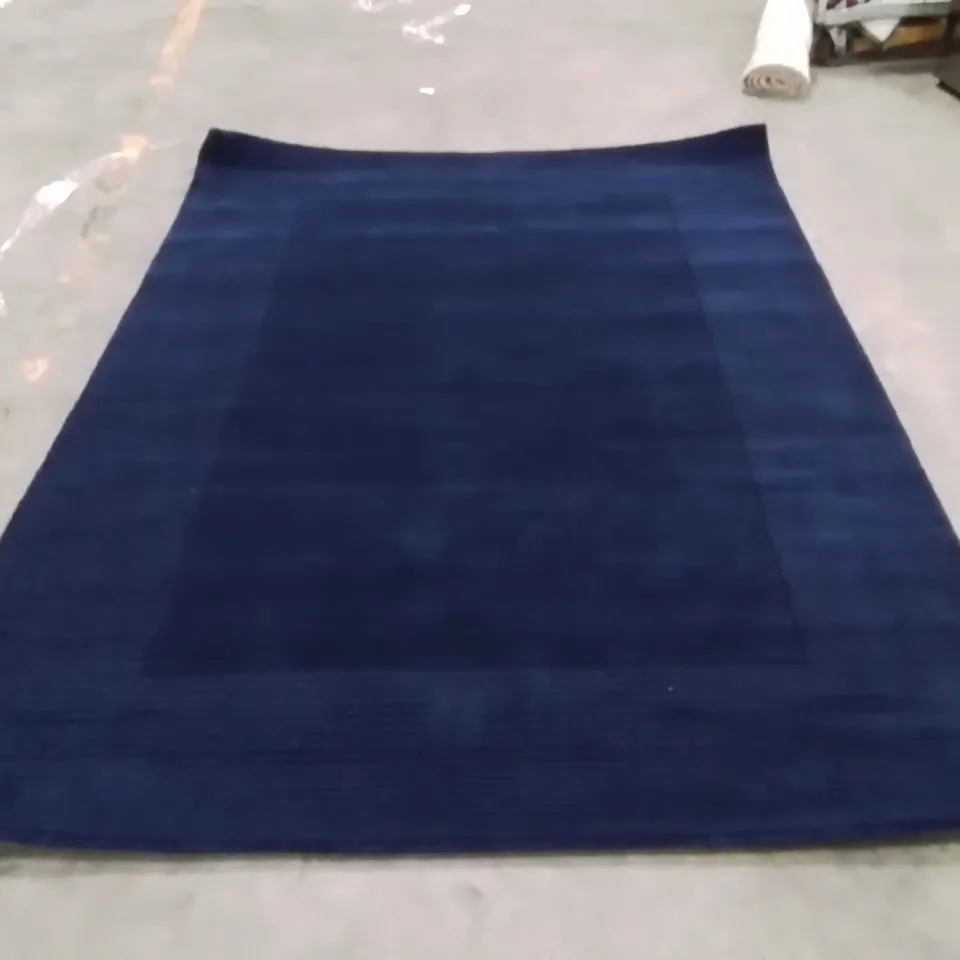 QUALITY DESIGNER AREA RUG - APPROXIMATELY 240X170CM