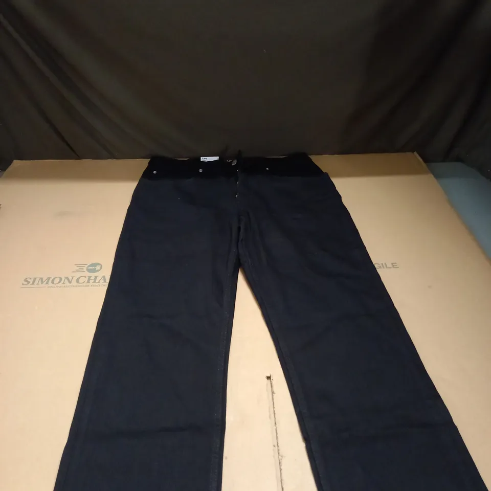 LEE BROOKLYN STRAIGHT  JEANS WAIST 32/34