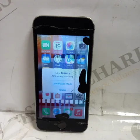 IPHONE SE BLACK
