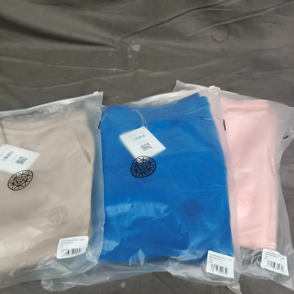 APPROXIMATELY 20 ASSORTED BRASS MONKEY JOGGERS IN VARIOUS SIZES & COLOURS 