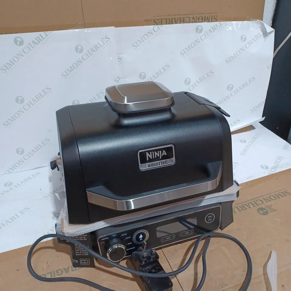 NINJA WOODFIRE ELECTRIC BBQ GRILL & SMOKER WITH AIR FRY FUNCTION OG701UKQ