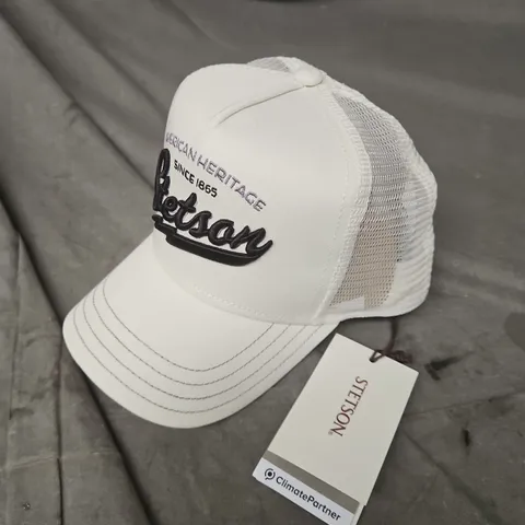 STETSON WHITE TRUCKER CAP WITH EMBROIDERED 'AMERICAN HERITAGE SINCE 1865'