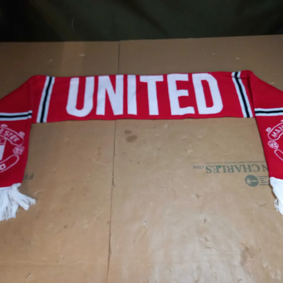MANCHESTER UNITED FC OFFICIAL SCALF 