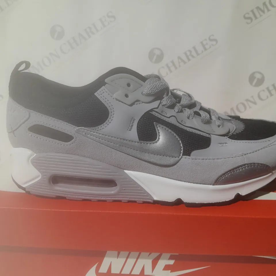NIKE WOMANS AIR MAX 90 GREY TRAINERS - UK 8
