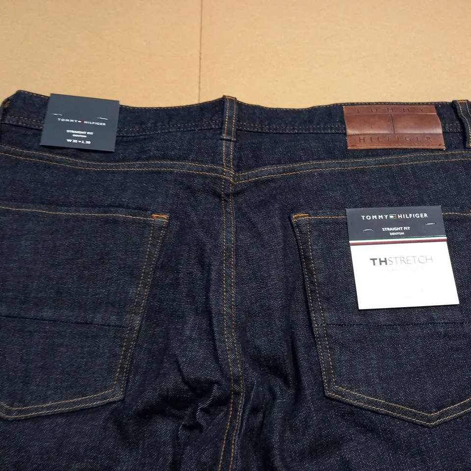 TOMMY HILFIGER STRAIGHT DENTON JEANS - 35/30