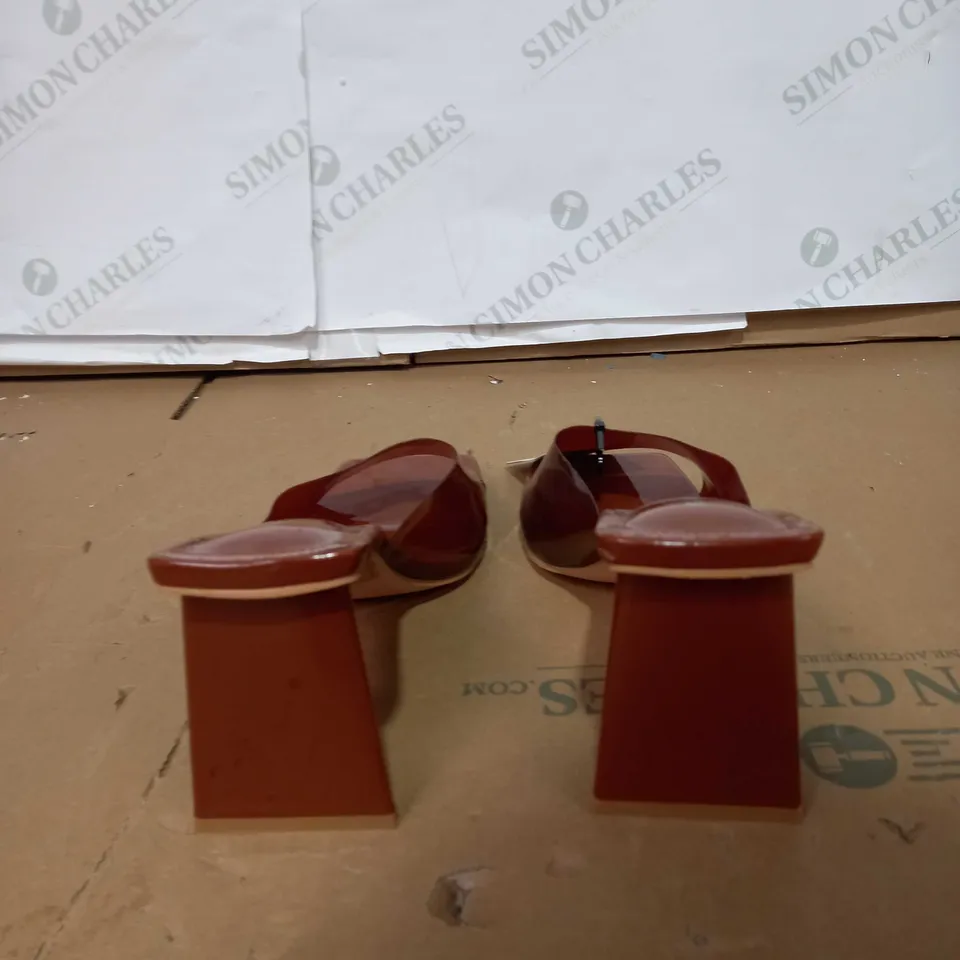 GLAMOROUS WIDE FIT BROWN WEDGED HEELS SIZE 8