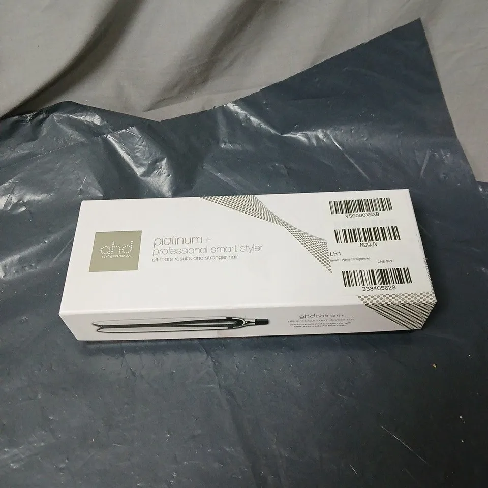 GHD PLATINUM+ WHITE STRAIGHTENER BOXED
