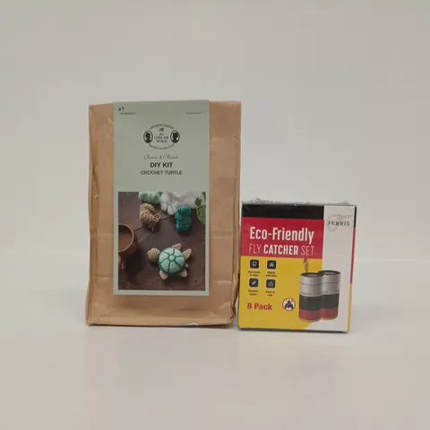 APPROXIMATELY 4 ASSORTED HOUSEHOLD ITEMS TO INCLUDE FLY CATCHER SET, ETC