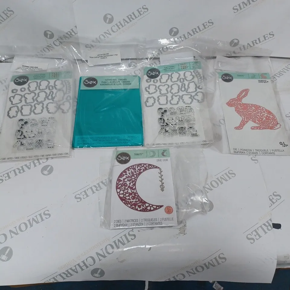 APPROXIMATELY 10 SIZZIX CRAFTING ITEMS TO INCLUDE EILEEN HULL DIE, MINI STAMPERS SECRET WEAPON, AND OPAQUE POWDER ETC. 