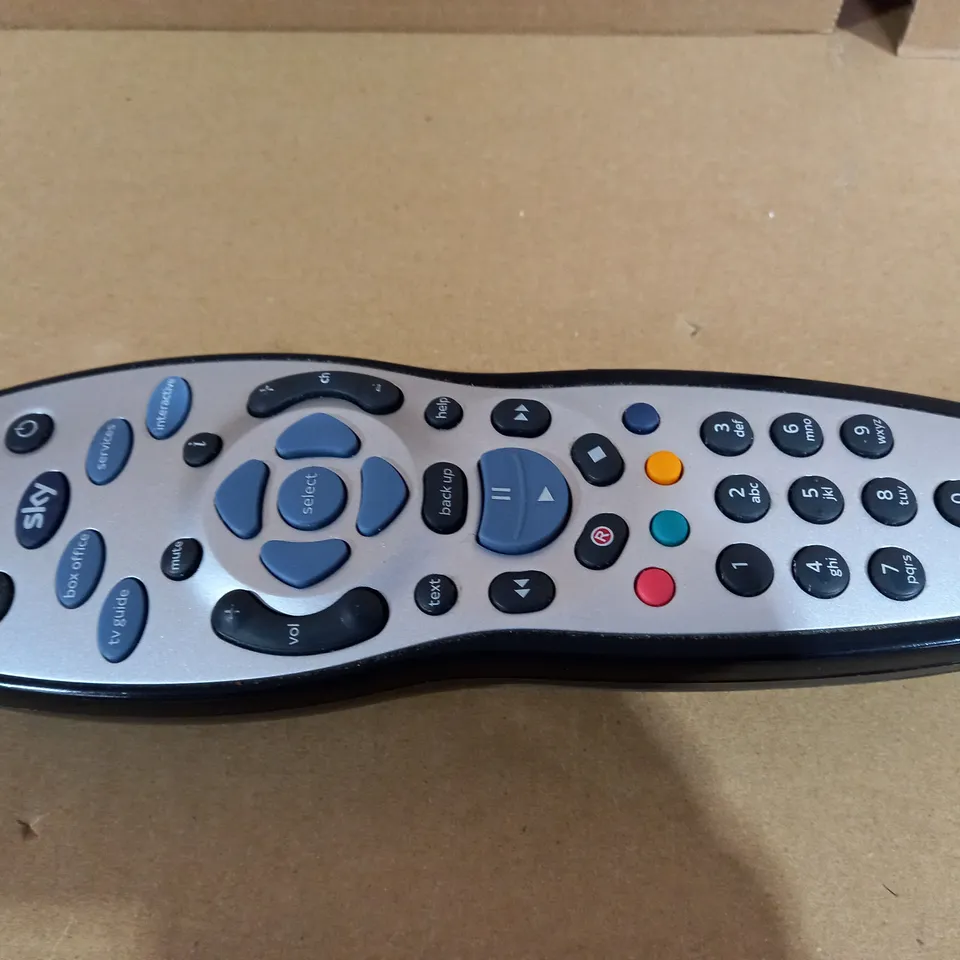 SKY+HD TV REMOTE CONTROL 