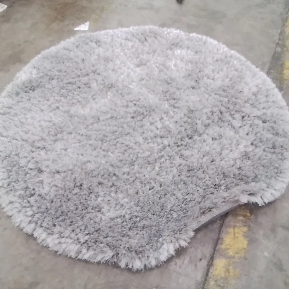 STILLAGE OF APPROXIMATELY 20 QUALITY DESIGNER RUGS