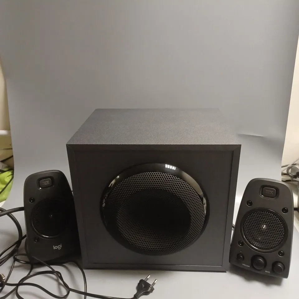 BOXED LOGITECH Z625 COMPUTER SPEAKERS 
