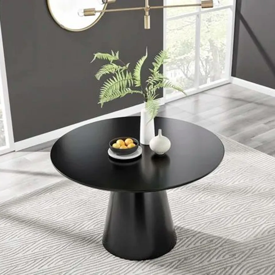 BOXED CHOWCHILLA TABLE BLACK