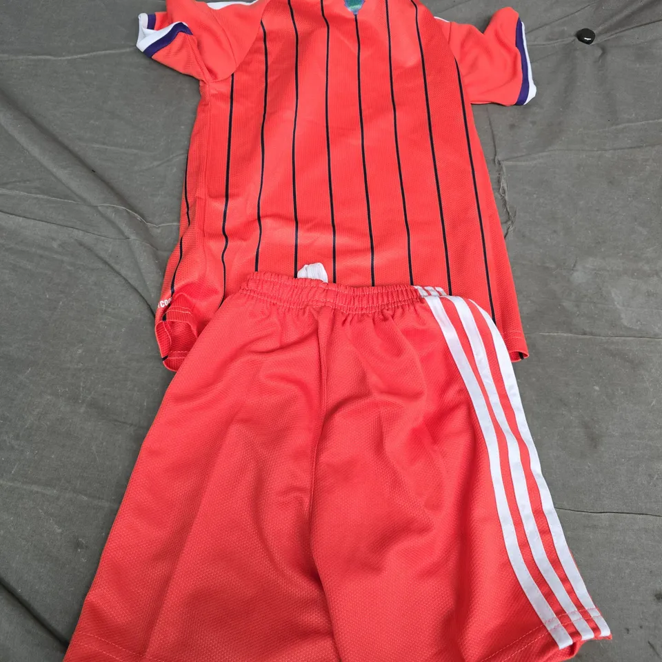 ADIDAS SCOTLAND KIDS KIT IN RED - SIZE 16