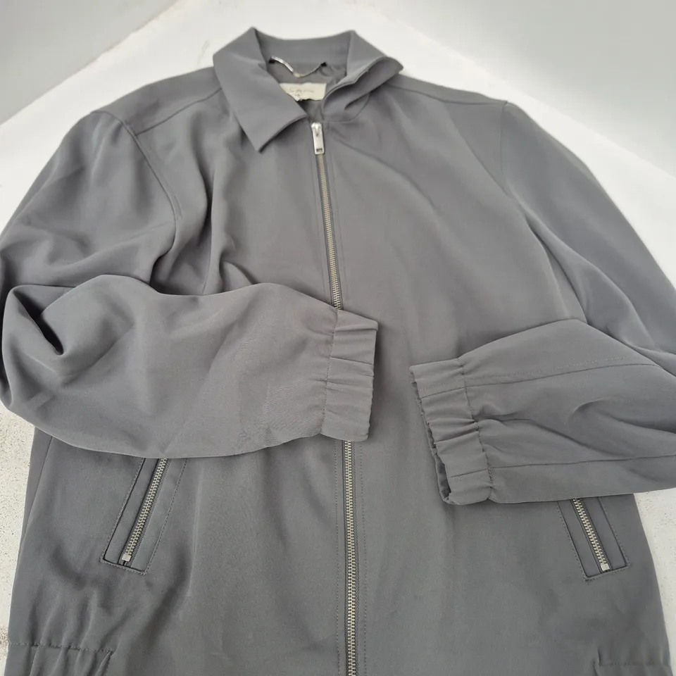 RIVER ISLAND GREY ZIP JACKET – UK L (MEN'S)