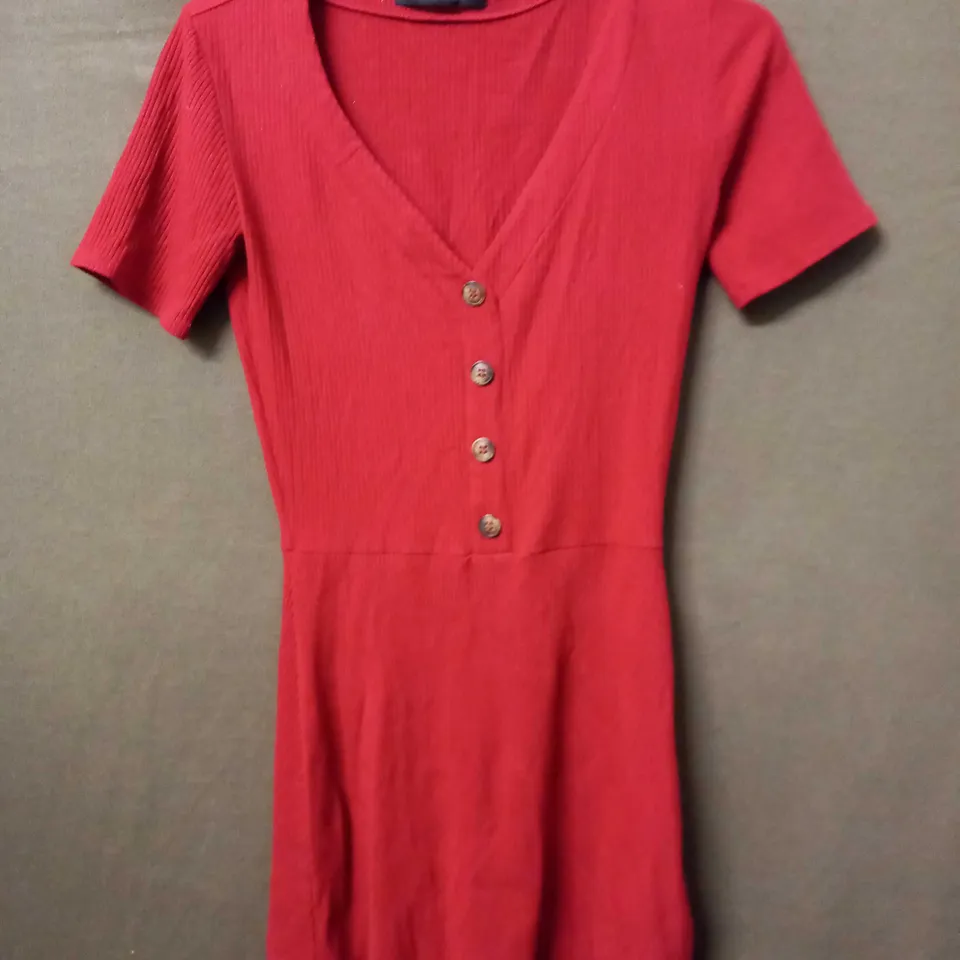 REFORMATION BUTTON MIDI DRESS IN RED - XS