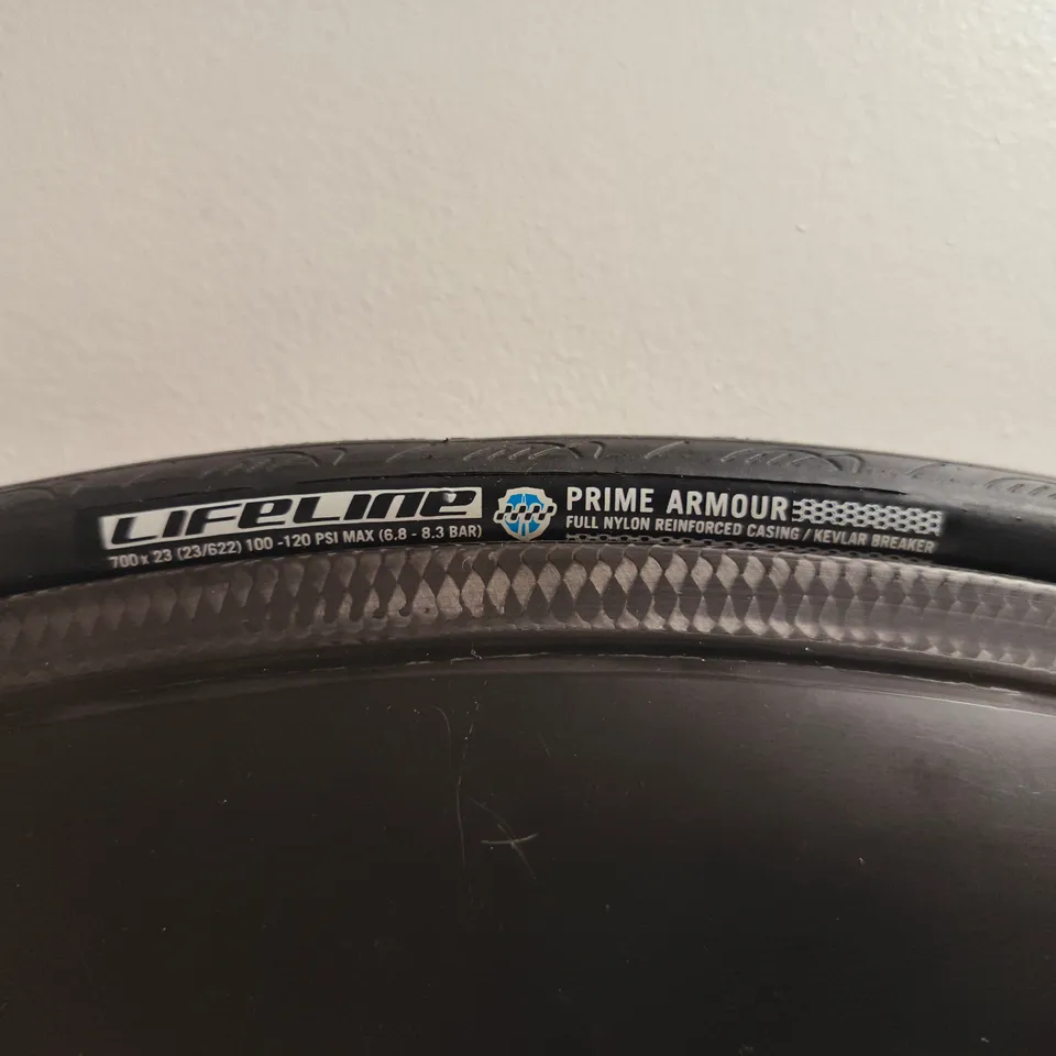 NOTORIOUS 90 LIFELINE 700C ROAD WHEEL WITH 23MM TYRE