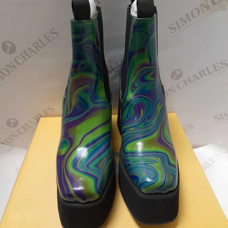 KOI TRIPPY PARVA BLUE SWIRL HEELED CHELSEA BOOTS - SIZE 6