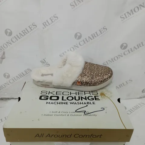 BOXED SKECHERS ARCH SLIPPERS, ROSE GOLD - SIZE 6