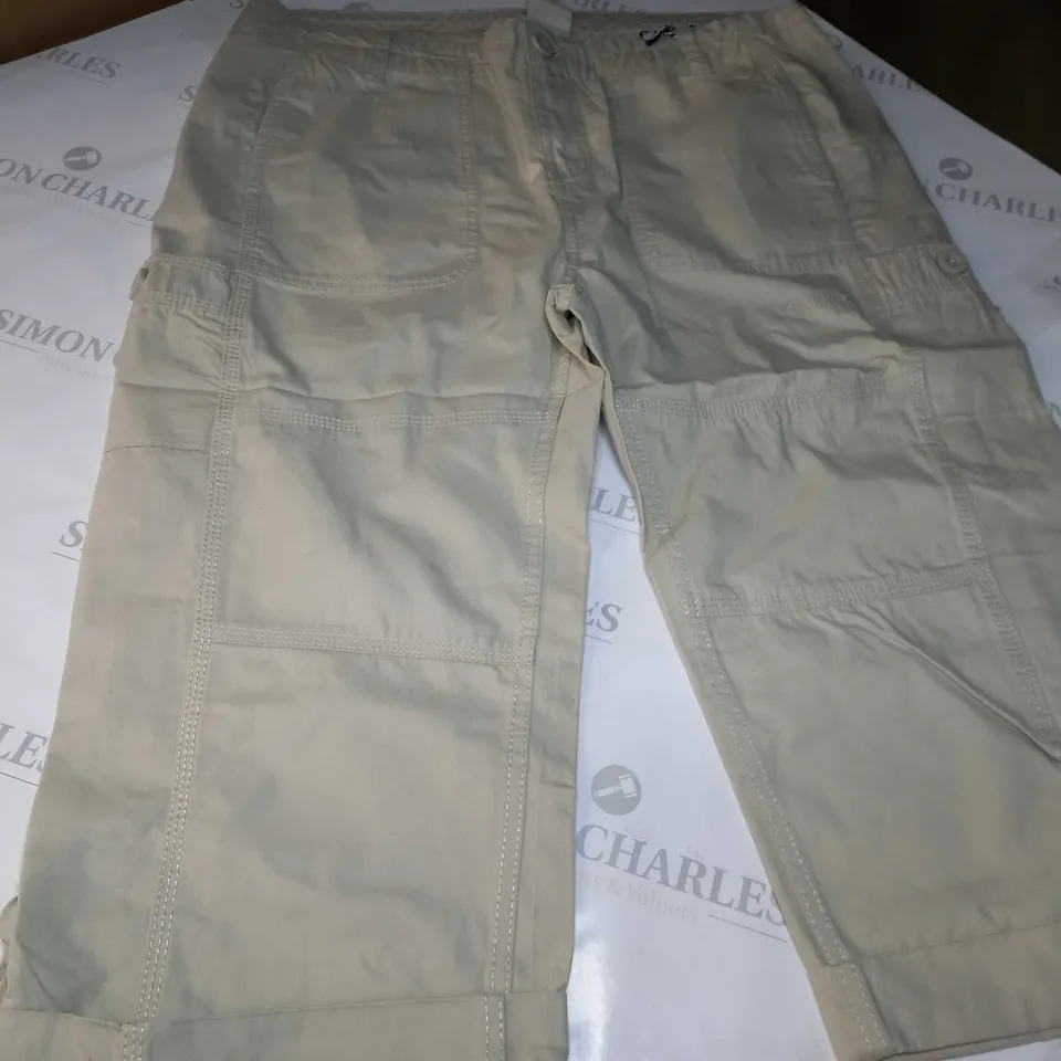 WEIRD FISH SALENA 3/4 LENGTH TROUSERS IN OYSTER - SIZE 14